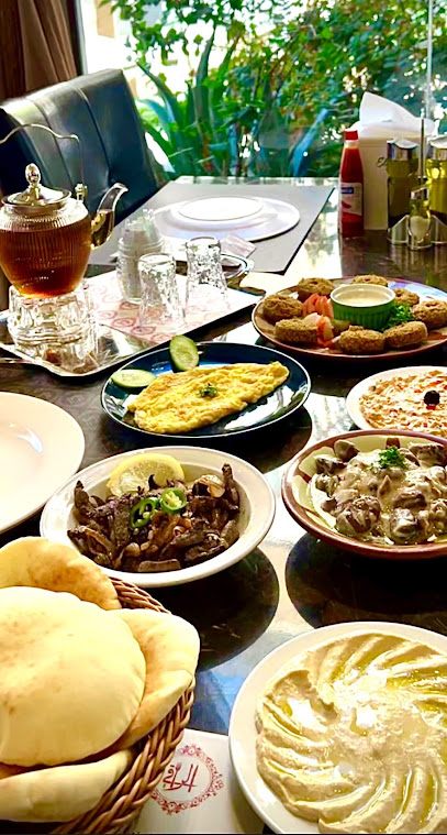 Alraqi restaurant - Saudi Arabia|Hail 55461|Salah Al-Din Al-Garbi|4186 7199 King Faisal Rd