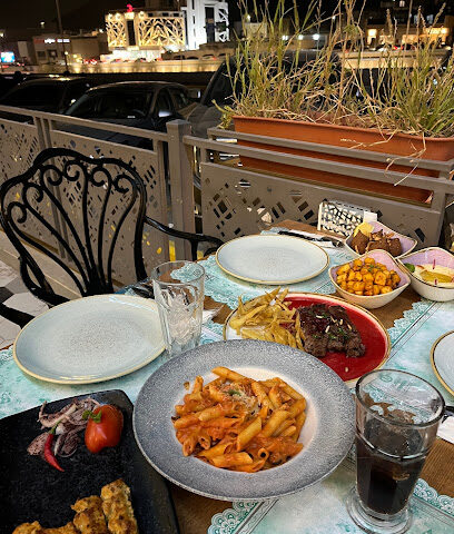 Memaz Restaurant & Cafe - Al Madinah Al Munawwarah - +966 53 030 0505