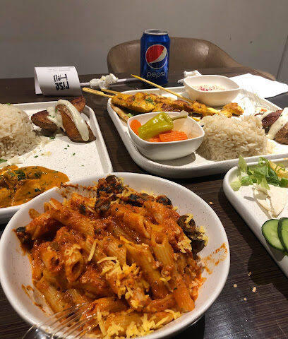 مطعم وكوفي رايز - Bisha -