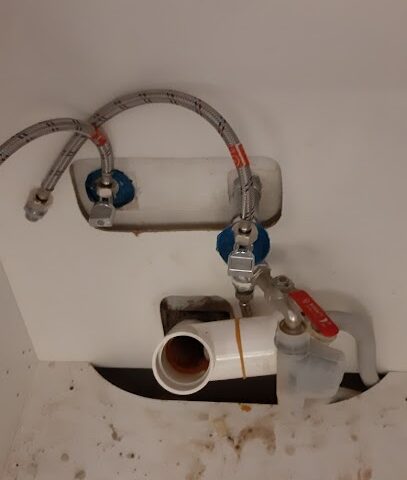 فني سباكة وتركيبات بجدة - Jeddah - +966 59 883 4587