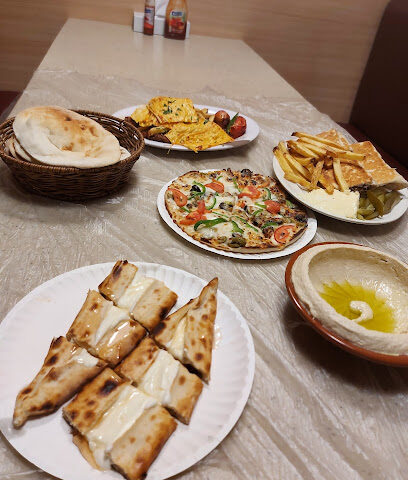 مطعم قناديل التوت - Khamis Mushait - +966 17 221 3440