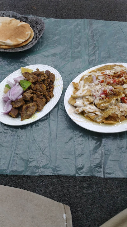 مطعم ضواحي النيلين - Saudi Arabia|Najran 66241|King Faisal Rd|G5GX+RQ8