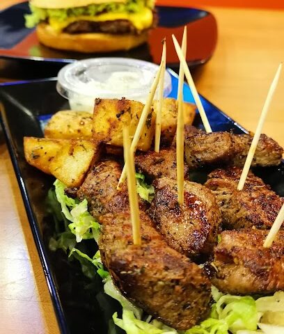 We Burger - Hail - +966 16 566 6650