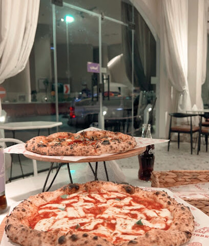 Bubbels Pizza - Hail -