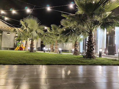 شاليه قولدن بلاك - W8RP+7W7 Near Chalets Durra, 20th St - +966 55 512 0799