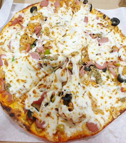 555 Pizza Pastry and Sandwich - Hafar Al Batin - +966 53 724 2555