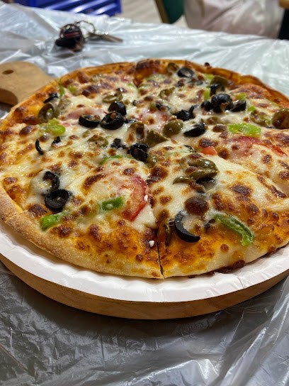 مطعم أصل الزيتون - Saudi Arabia|Abu Arish 84725|King Abdullah Rd