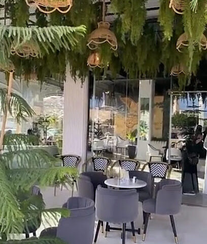 مركز روز افنيو التجاري -  - +966 50 570 6400